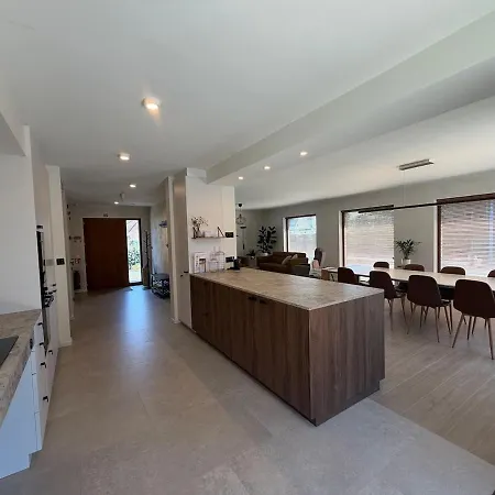 Gezellige Woning Met Grote Tuin Dichtbij *