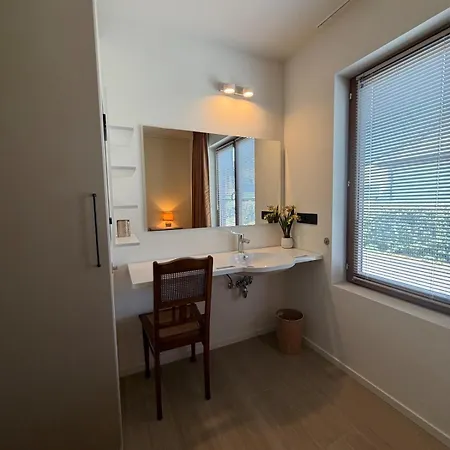 Gezellige Woning Met Grote Tuin Dichtbij *