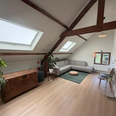 Dom wakacyjny Gezellige Woning Met Grote Tuin Dichtbij *